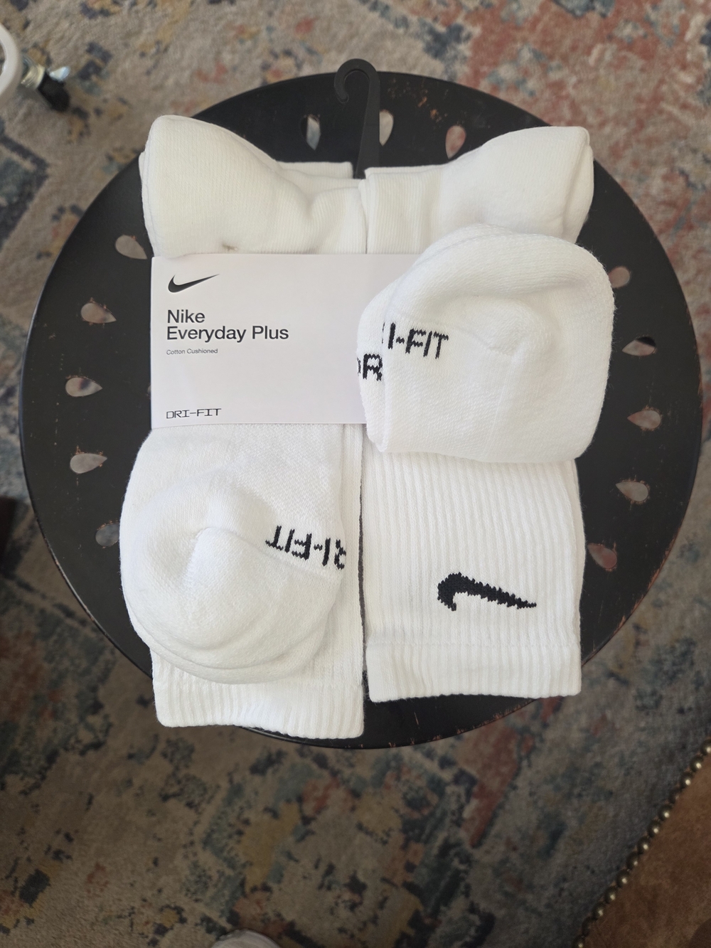 Nike Everyday Plus White Athletic Crew Socks with Black Swoosh - 6 Pair